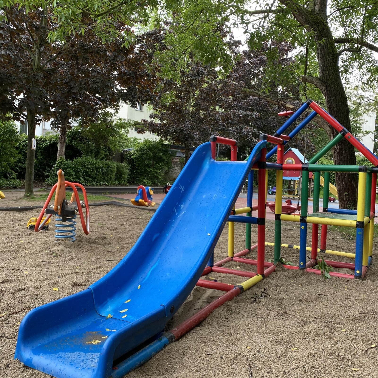 SPIEL-und SPORTPLATZ